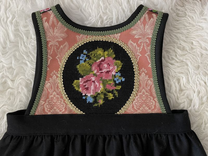 X SOLGT Festdrakt Astrid sort/rosa/grønn