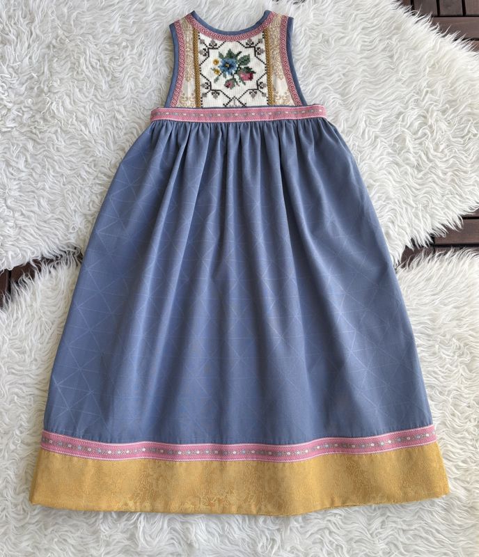 SOLGT Festdrakt Astrid blå/gul/rosa