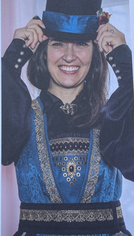 X SOLGT Festdrakt Augusta petrol/sort/gull