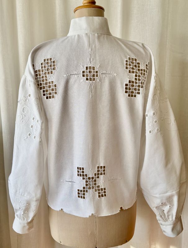 Festdraktskjorte Amanda hardangersøm 2